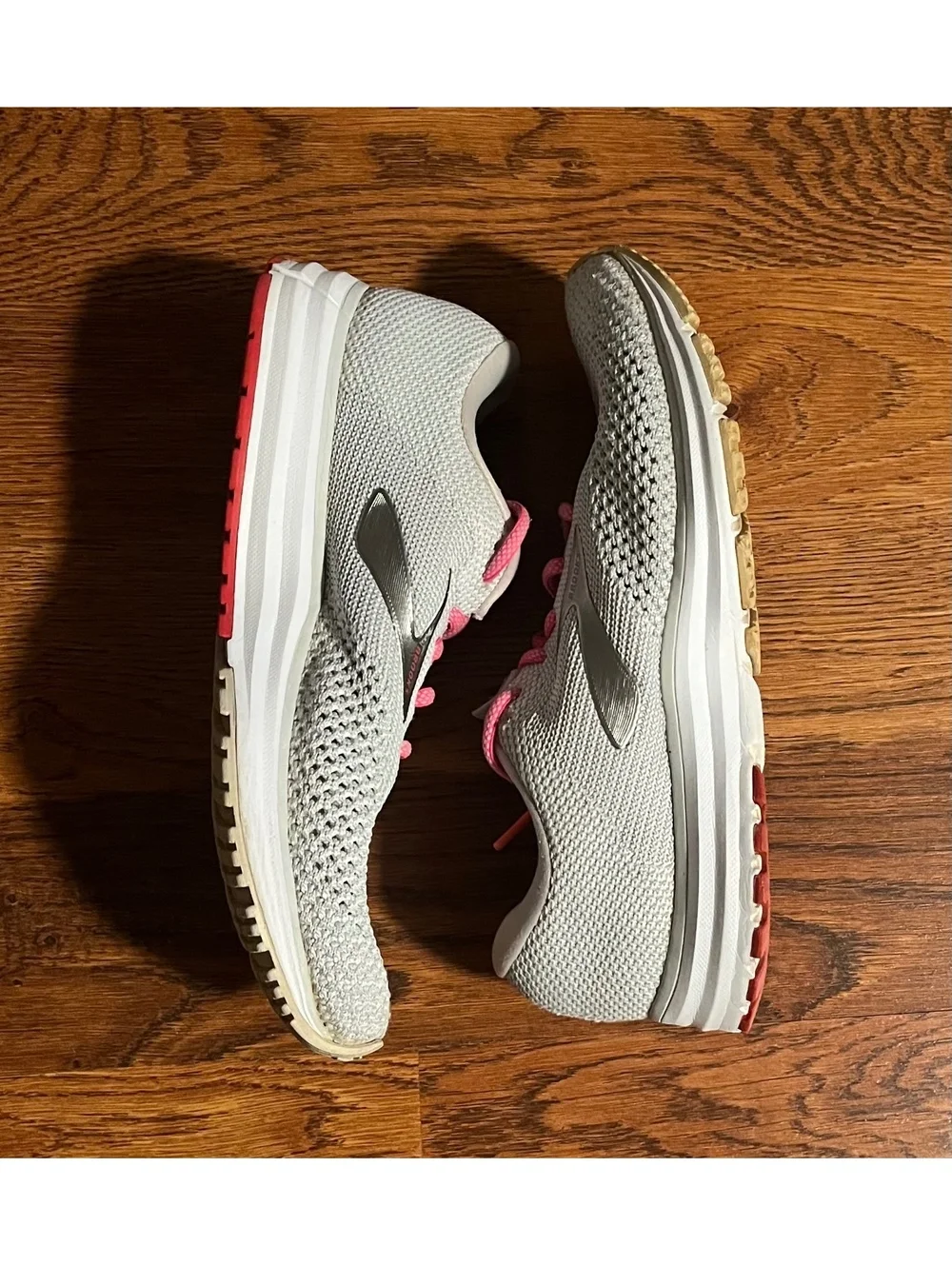 Brooks 10 these